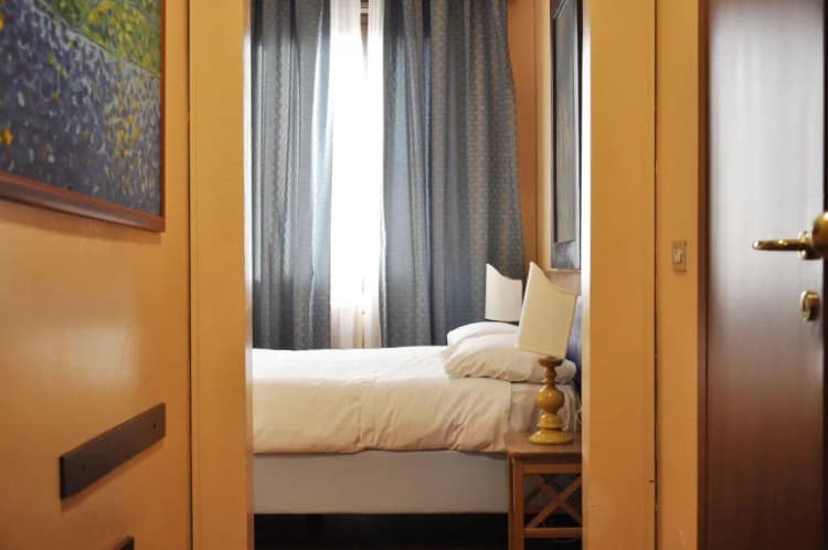 Double or Twin CLASSIC QUEEN BED Room, San Guido, Milan