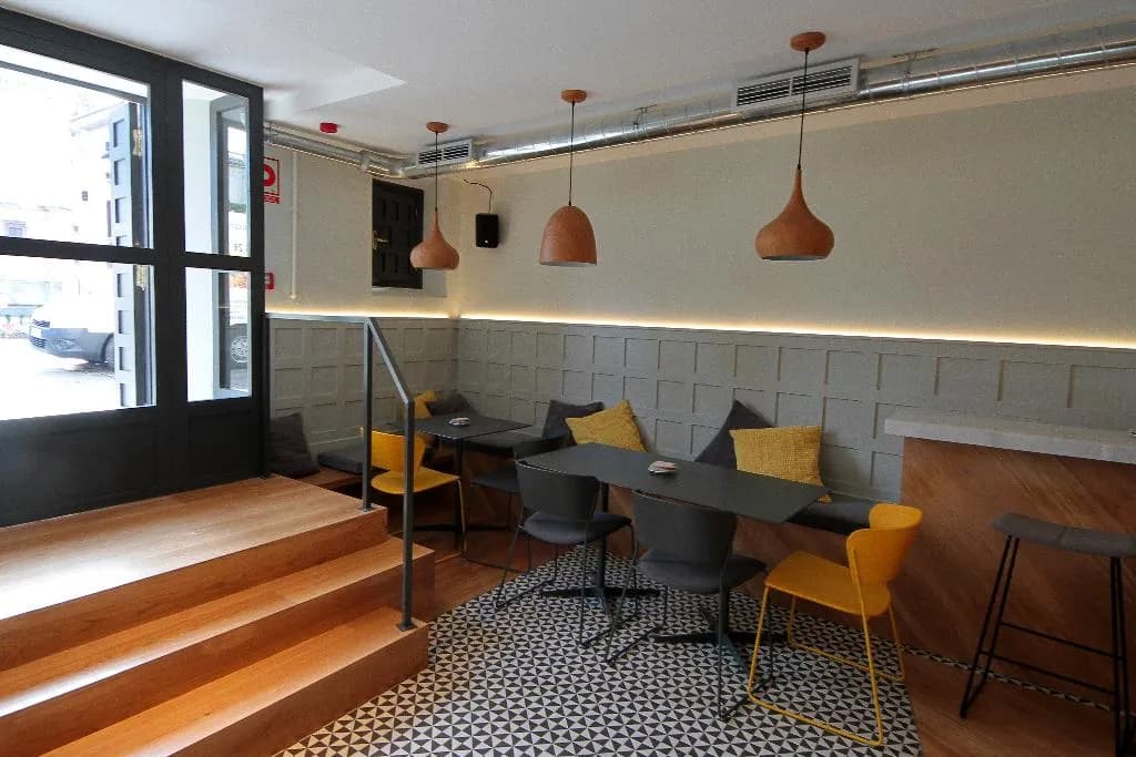 Bar, Complutum Hostel, Madrid