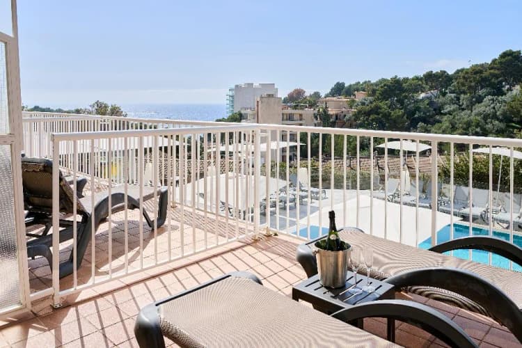 DOUBLE SINGLE USE DELUXE WITH TERRACE Room, Exe Portals Nous, Majorca