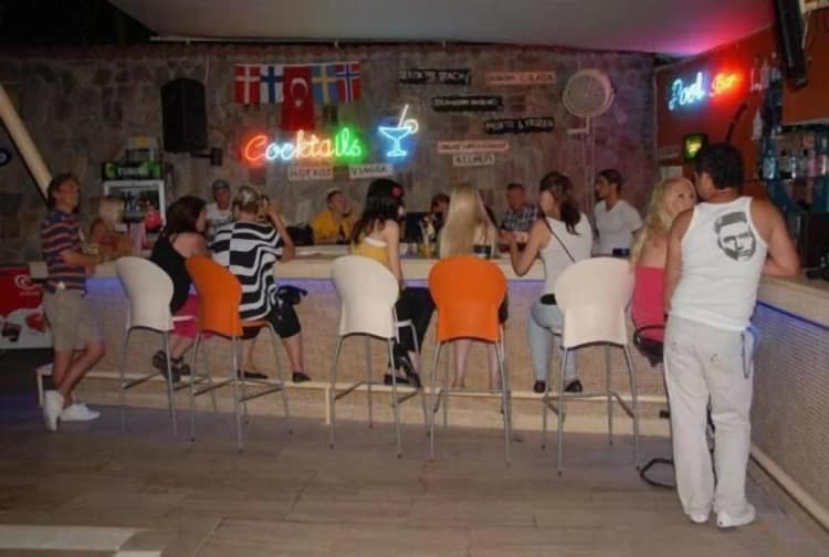 Bar, Park, Antalya