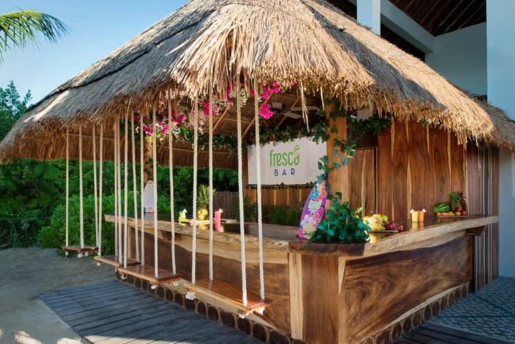 Bar, El Beso Adults Only at Ocean Riviera Paradise AI, Cancun Area
