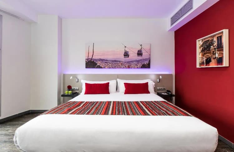 DOUBLE DELUXE WITH BALCONY Room, Leonardo Boutique Hotel Barcelona Sagrada Familia, Barcelona