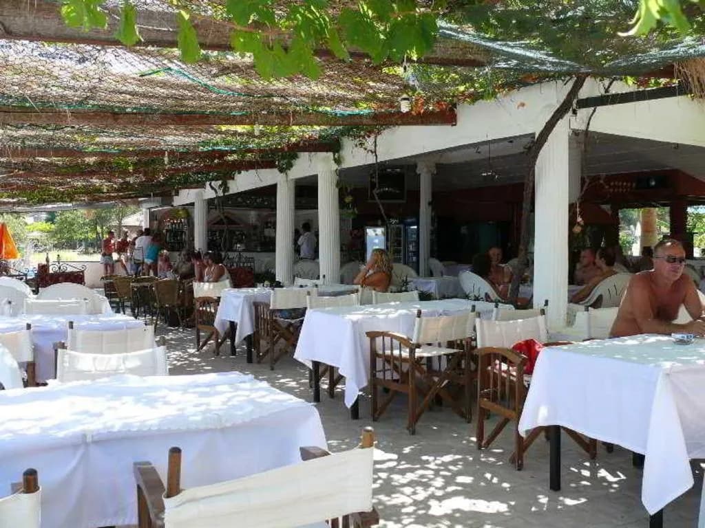 Bar, Verano, Dalaman