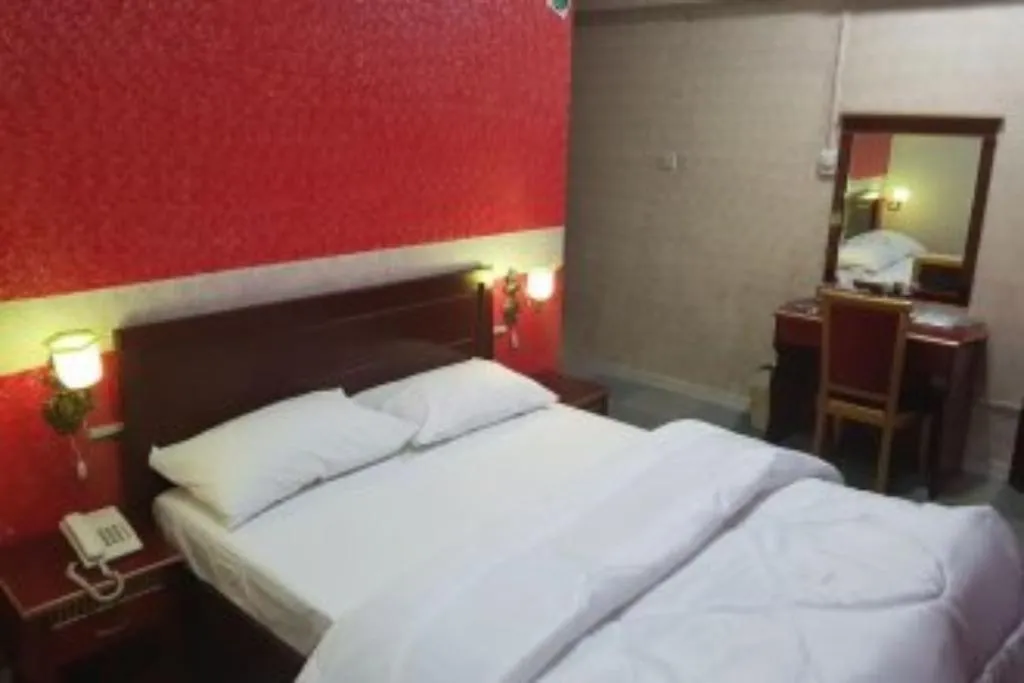 Double or Twin STANDARD Room, Shalimar Park, Dubai