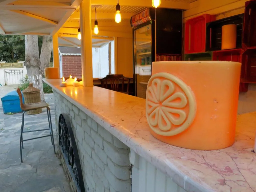Bar, Kalehan, Izmir