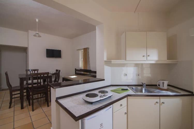 APARTMENT CAPACITY 4 ONE BEDROOM Room, Ourania Apartments, Crete