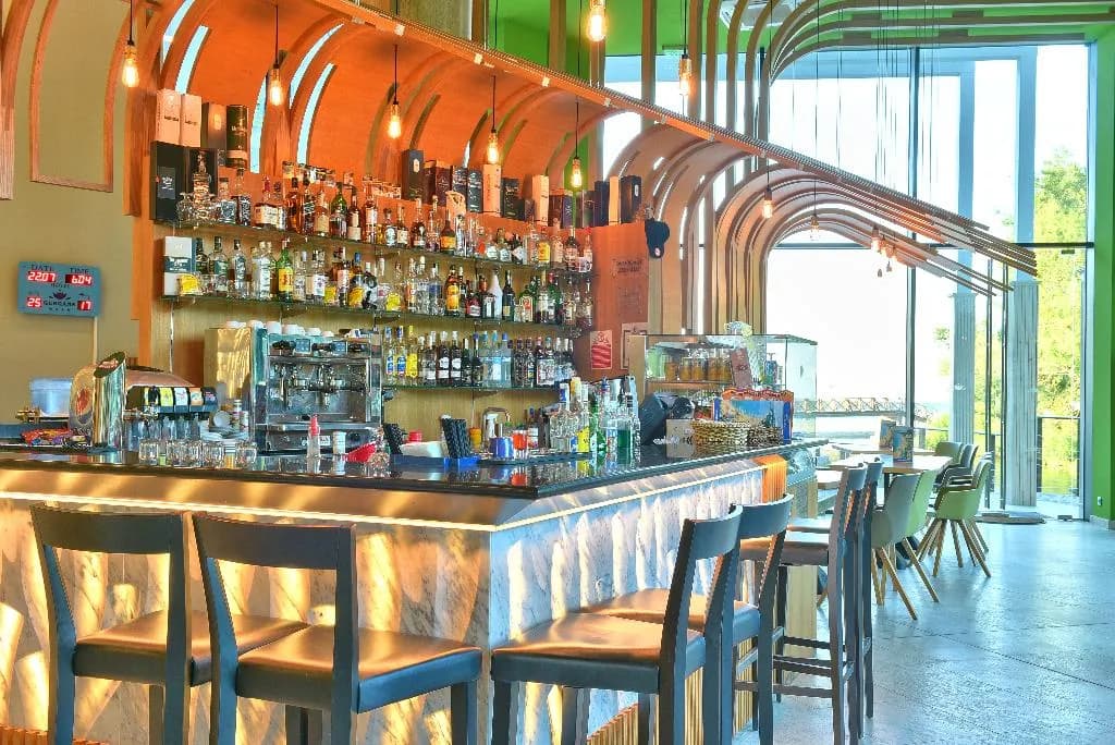 Bar, Gergana, Varna