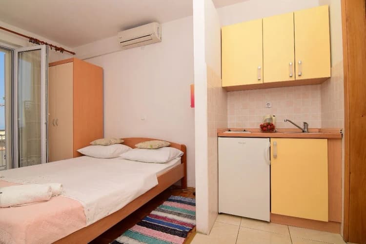 APARTMENT CAPACITY 2 Room, Renata, Split