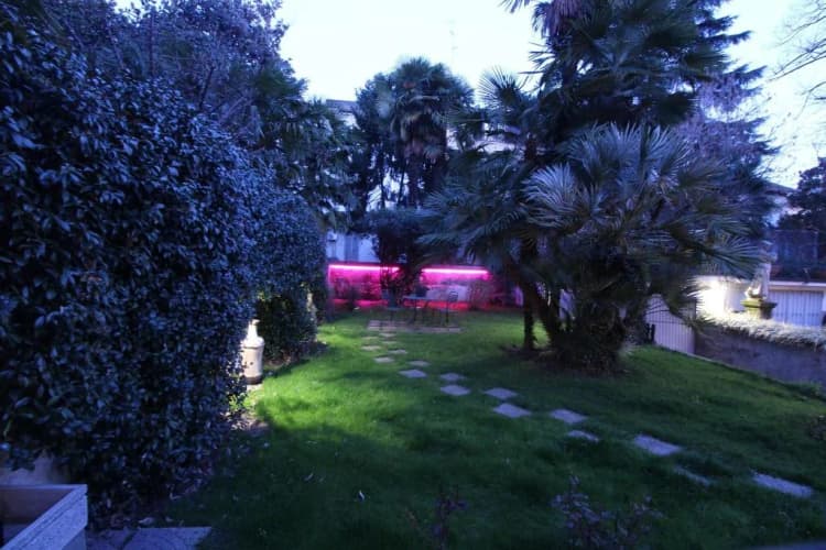 General view, Charly, Milan