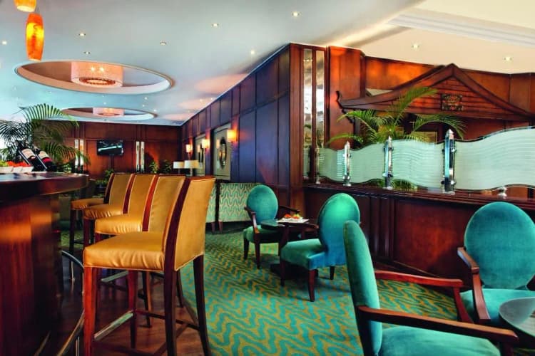 Bar, Cairo Pyramids Hotel, Cairo