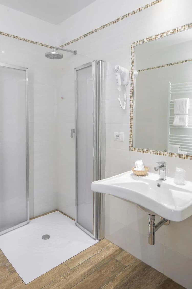 DOUBLE DELUXE KING BED Room, Hotel Cantoria, Florence
