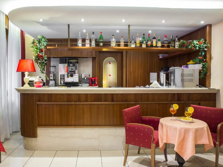 Bar, Hotel Gardenia Sirmione, Milan