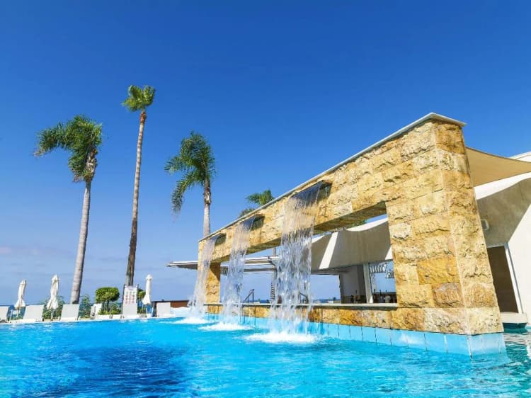 Bar, Alexander The Great Beach Hotel, Cyprus
