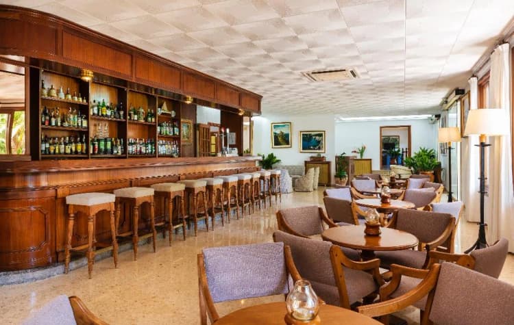 Bar, Gaya, Majorca