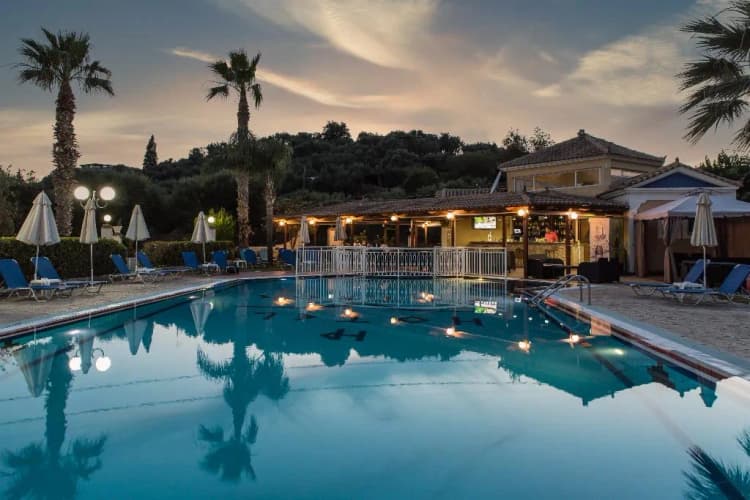 Bar, Petros, Zante