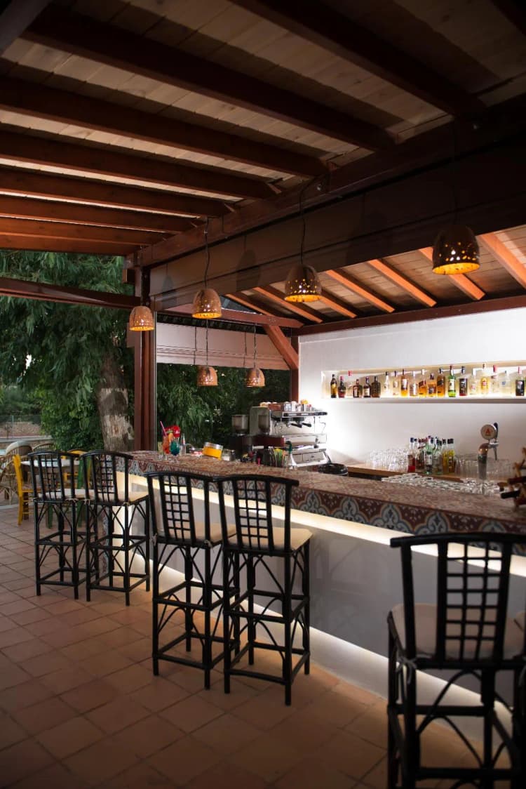 Bar, Kalypso Hotel, Crete