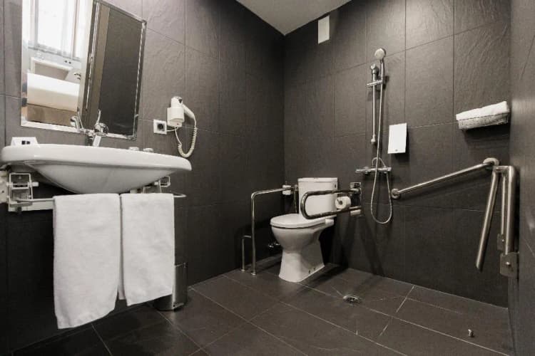 DOUBLE Accessible Room, Pax Guadalajara, Madrid