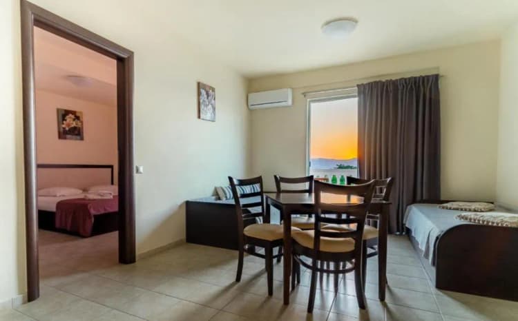 FAMILY ROOM POOL VIEW Room, Golden Rose, Crete