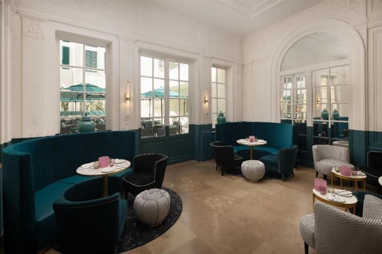 Bar, Anglo American Hotel Florence, Curio Collection, Florence