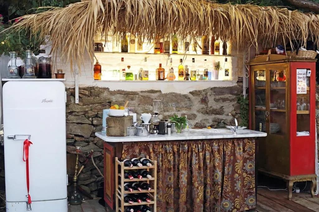 Bar, Nisanyan Hotel, Izmir