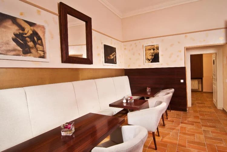 Bar, Praga 1, Prague