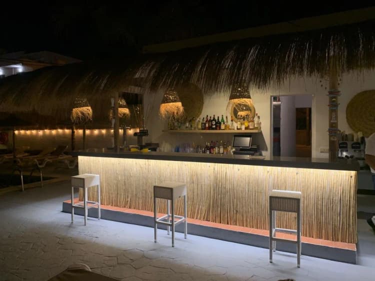 Bar, Chevy Hotel & Suites, Majorca