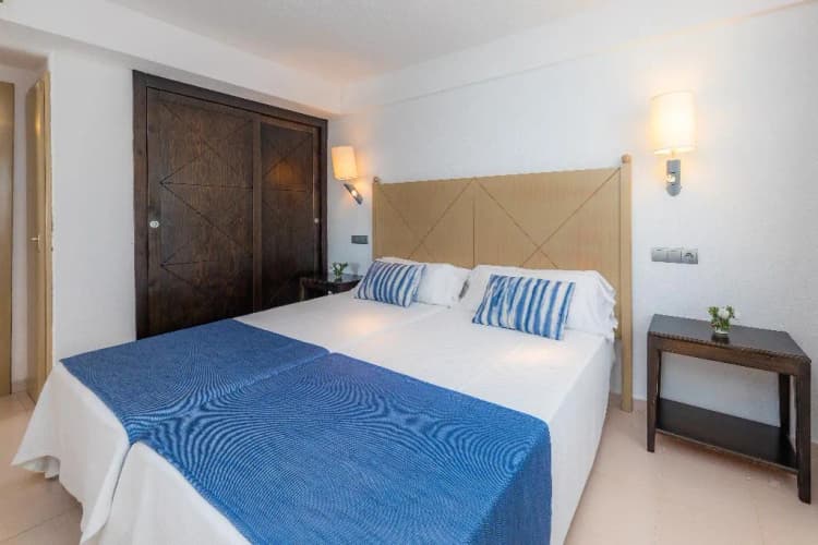 APARTMENT STANDARD Room, Blau Punta Reina Resort, Majorca