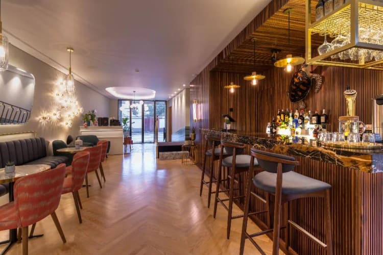 Bar, The Convo Porto Hotel & Suites, Porto