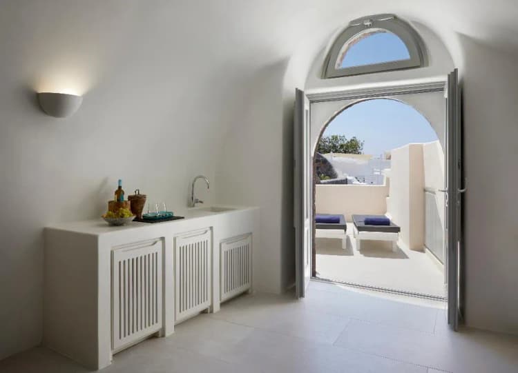 CAVE EXECUTIVE ONE BEDROOM Room, Elysian Santorini, Santorini