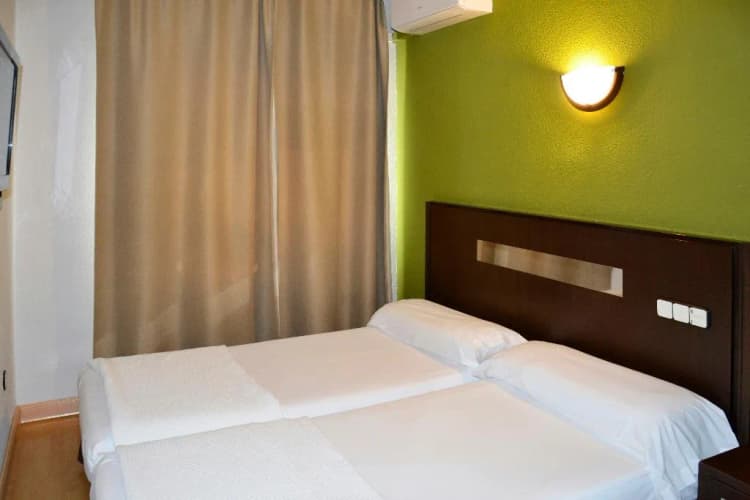 DOUBLE SINGLE USE STANDARD Room, Sercotel Las Estrellas, Madrid