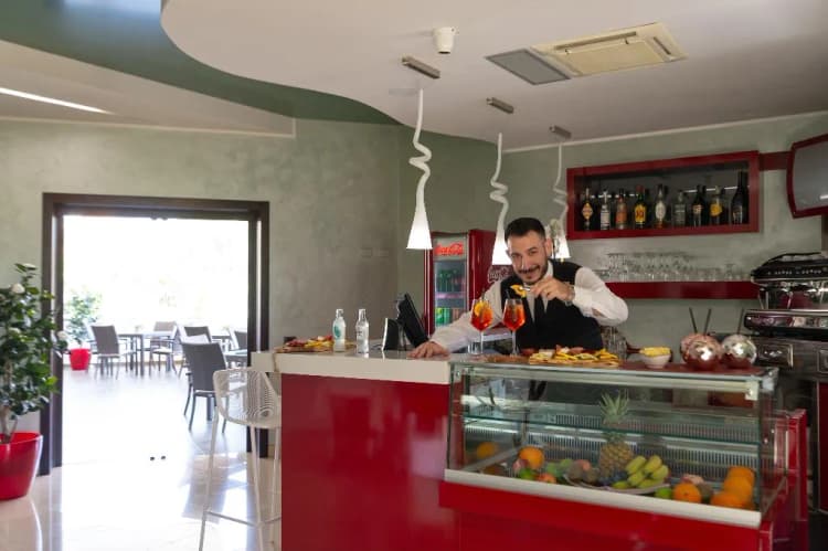Bar, Grand Hotel Sofia, Catania