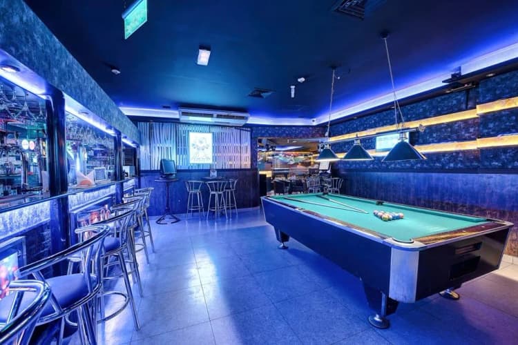 Bar, Palm Beach Hotel, Dubai