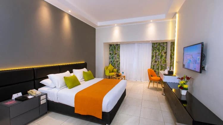 DOUBLE DELUXE POOL VIEW Room, Naama Bay Suites & Spa, Red Sea Riviera