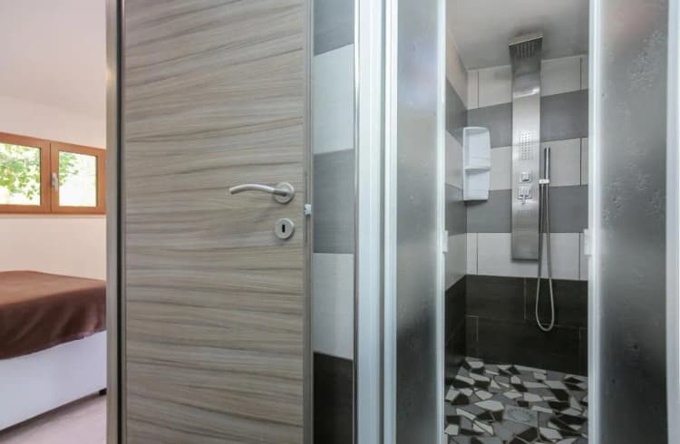 BUNGALOW STANDARD Room, Village Camping Santa Fortunata - Campogaio, Naples