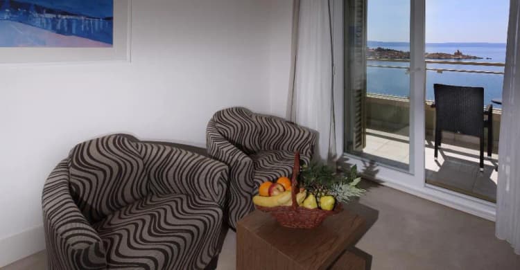 APARTMENT SEA VIEW WITH BALCONY Room, Park, Split