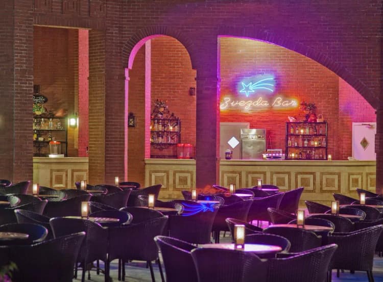 Bar, Kremlin Palace, Antalya