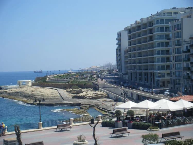 Double or Twin SEA VIEW Room, Roma Hotel, Malta