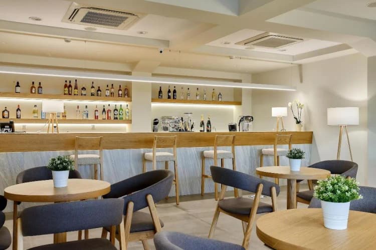 Bar, Enorme Santanna Beach, Crete