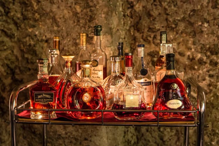 Bar, Adria, Prague