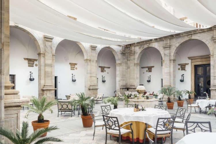Bar, Parador de Zafra, Seville