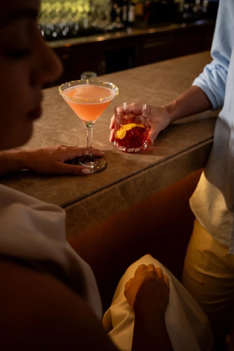 Bar, Plaza Resort Hotel, Athens