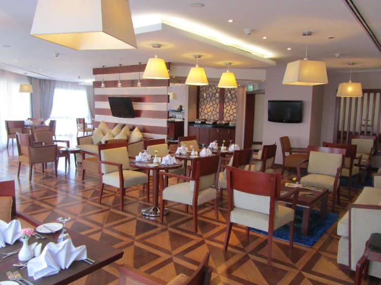 Bar, Hilton Pyramids Golf, Cairo
