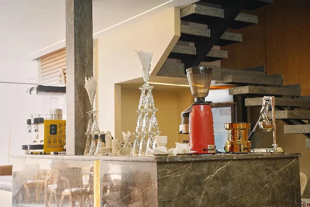 Bar, Pyramids Secret Hotel, Cairo