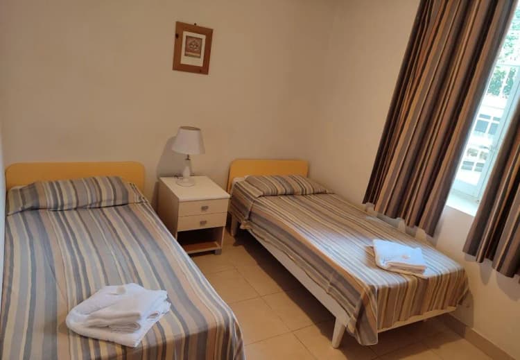 APARTMENT FOUR BEDROOMS Room, Sprachcaffe International Aparthotel Pembroke, Malta