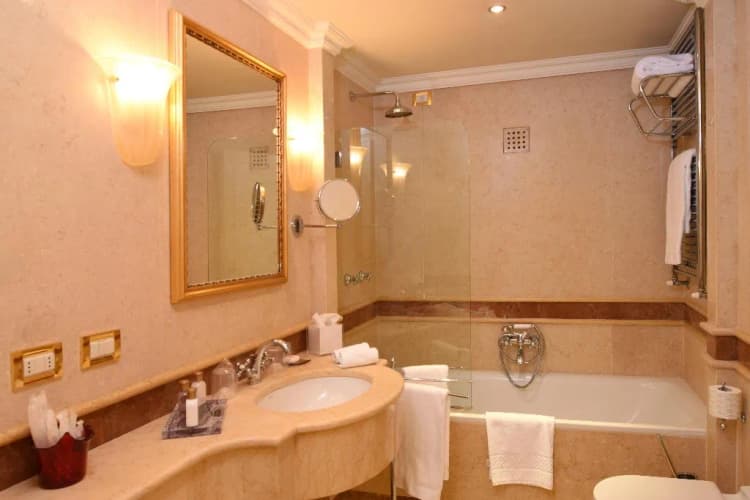 DOUBLE CLASSIC Room, Ca' Sagredo Hotel, Venice