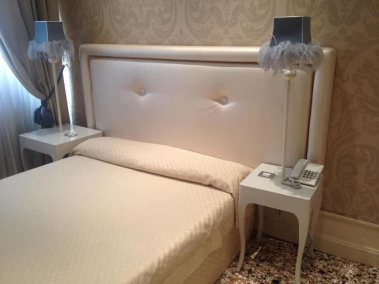 DOUBLE CLASSIC QUEEN BED Room, Ai Due Principi Hotel, Venice