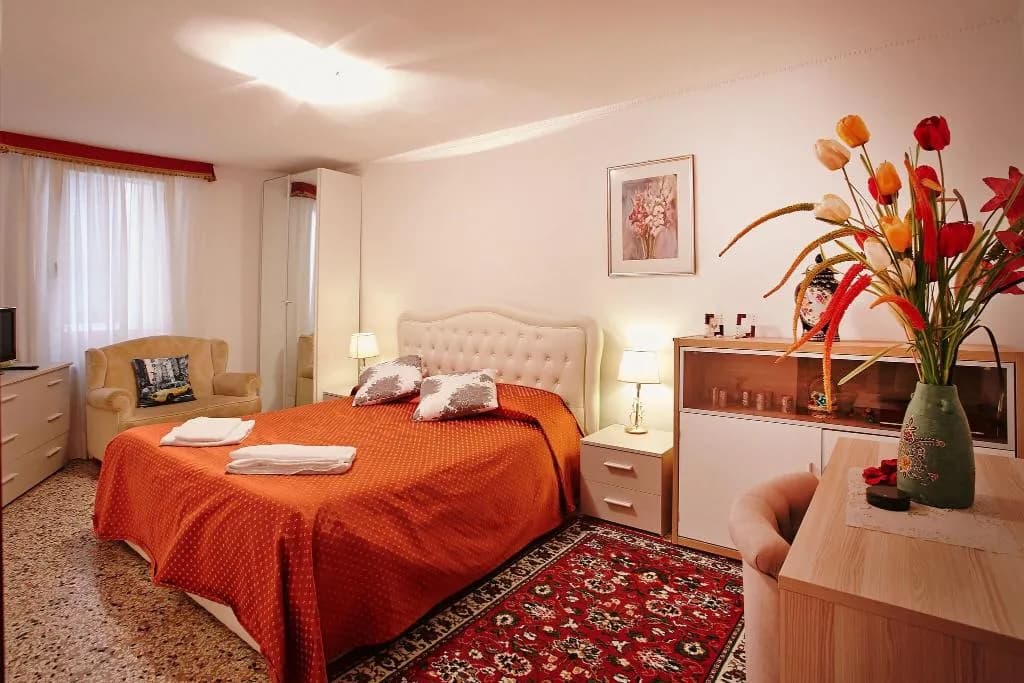 APARTMENT THREE BEDS Room, Hotel San Luca, Venice