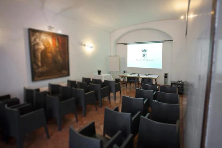 Conferences, Palazzo Brunaccini, Palermo