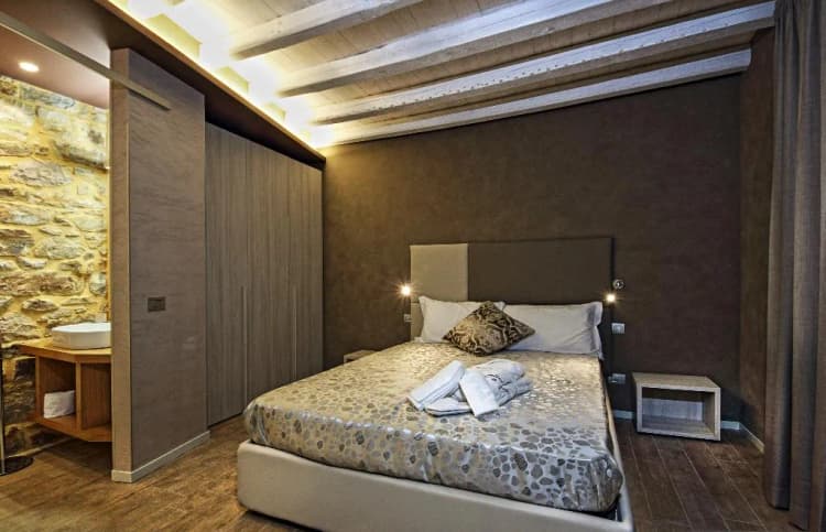 DOUBLE STANDARD Room, Notti O'Tunn, Palermo