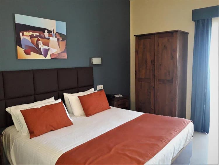 Double or Twin LAND VIEW Room, Downtown, Gozo